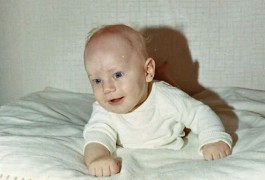 Peter_Baby1970_800x600